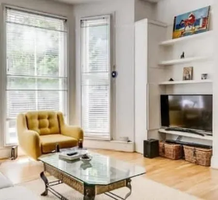 Beautiful Two Bedroom Flat In Kensington Лондон Экстерьер фото